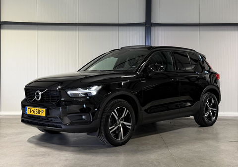 Volvo XC40 2.0 T4 191PK R-Design Pano Trekhaak Camera Leer