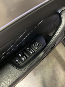 Volkswagen Passat Variant Volkswagen Passat 1.6 TDI R-line Pano Virtual Trekhaak NAP