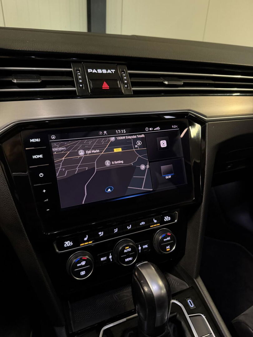 Volkswagen Passat Variant Volkswagen Passat 1.6 TDI R-line Pano Virtual Trekhaak NAP