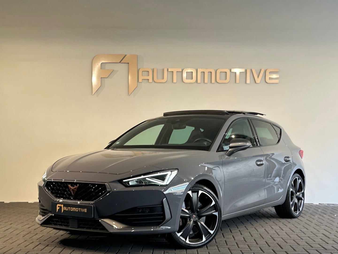 CUPRA Leon 1.4 e-Hybrid VZ Copper Edition Pano|keyless|Sfeer