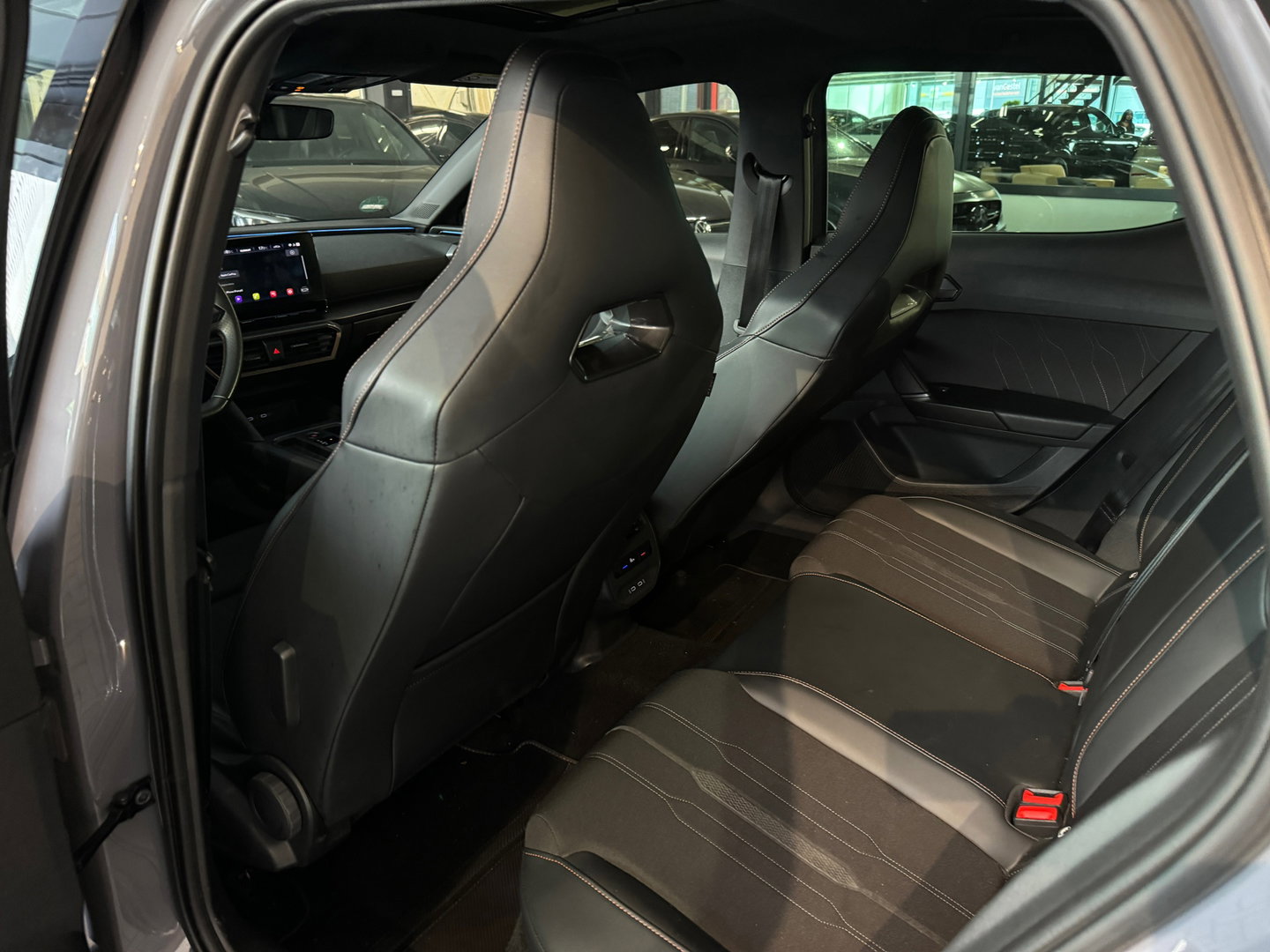 CUPRA Leon 1.4 e-Hybrid VZ Copper Edition Pano|keyless|Sfeer