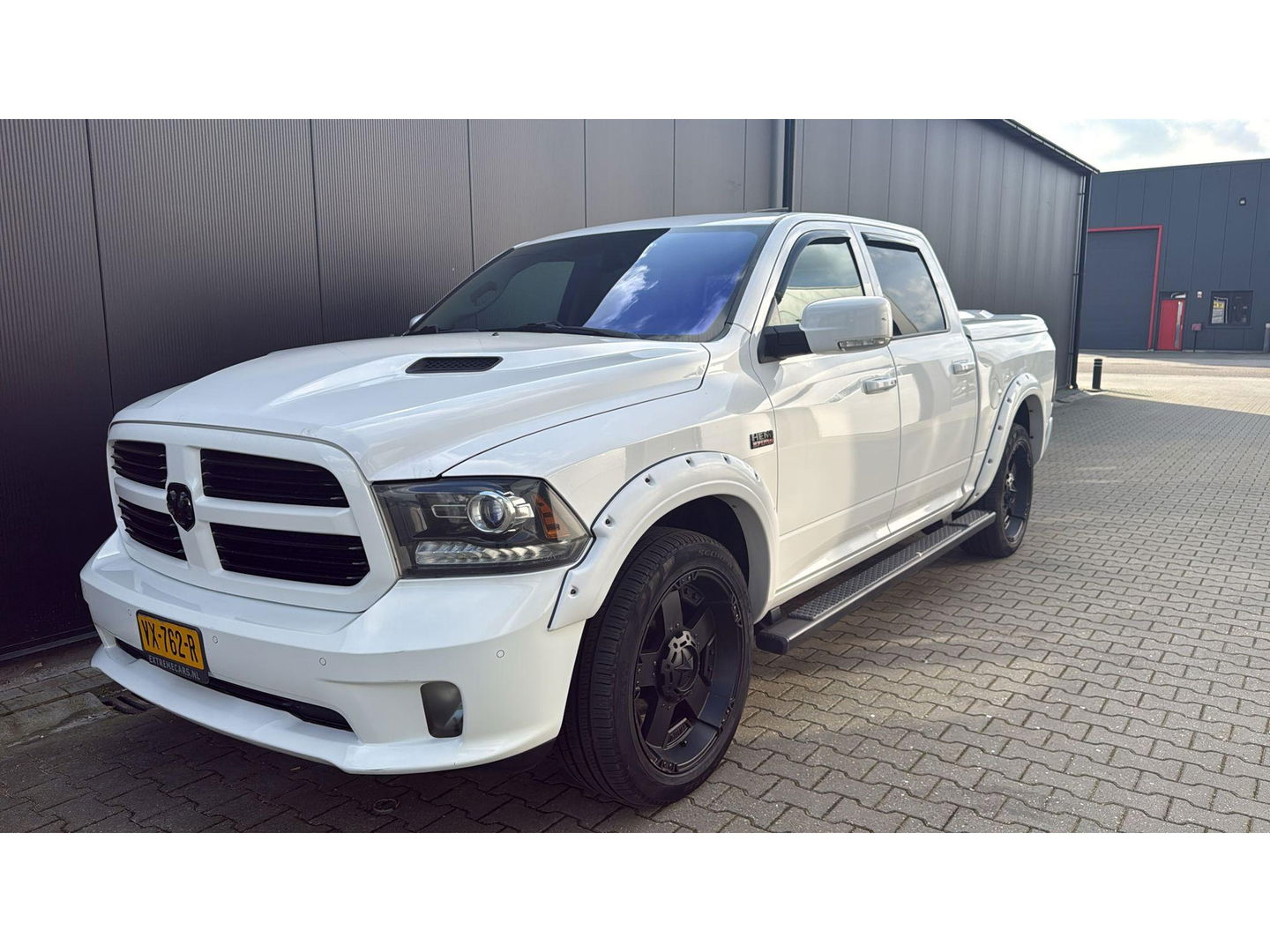 Dodge Ram 1500 5.7 V8 4x4 Crew Cab 5'7 Sport