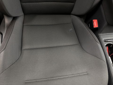 Volkswagen e-Golf {SOH-88%} (INCL-BTW) *HEATPUMP | ADAPTIVE-CRUISE | FULL-LED | DIGI-COCKPIT | NAVI-FULLMAP | CAMERA | KEYLESS | ECC | CCS-FASTLOADER | PDC | 16''ALU*