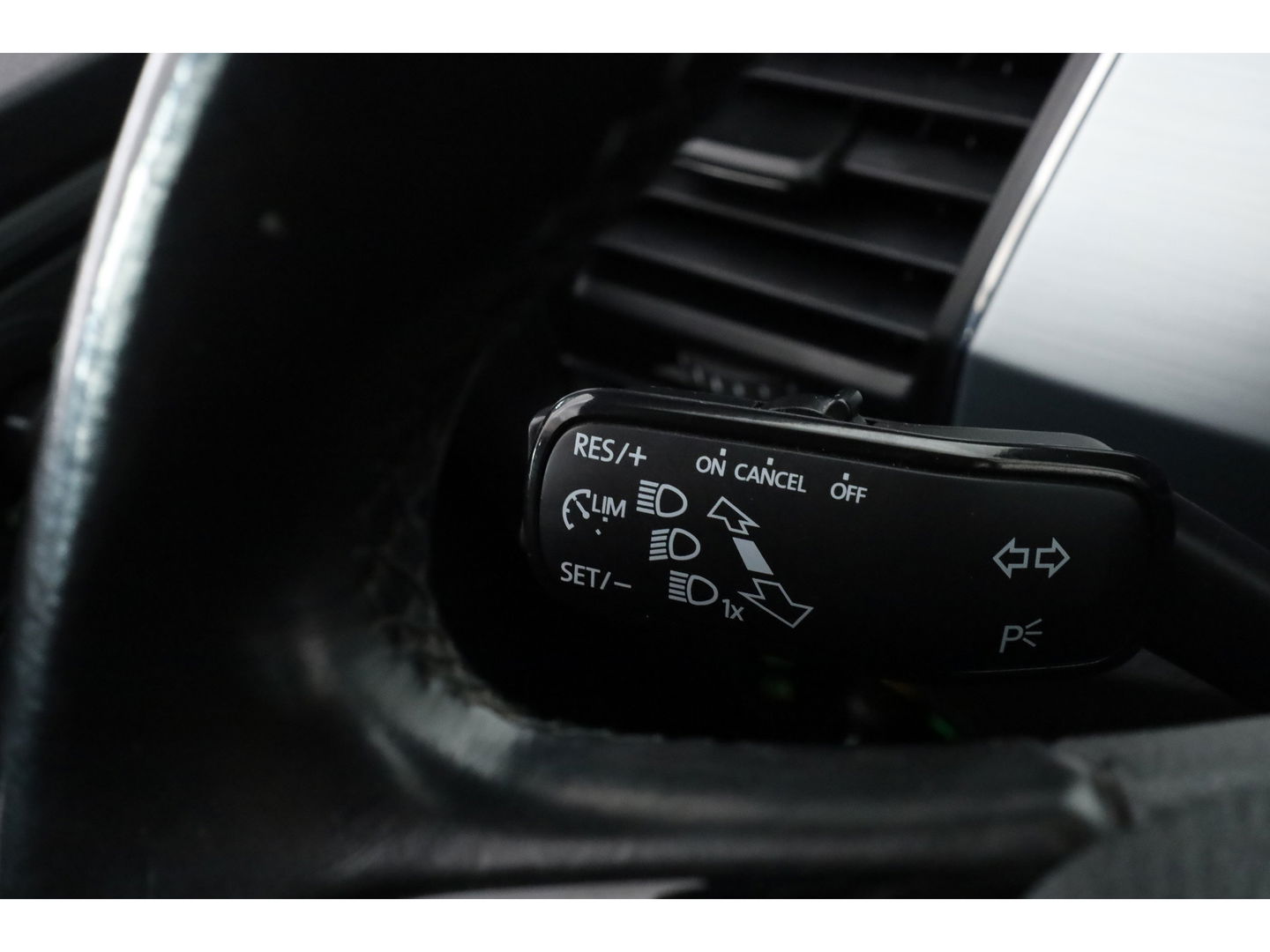 Škoda Fabia Combi 1.0 TSI Business Edition | Apple CarPlay & Android Auto | Stoelverw. | Airco | All Seasons | PDC A