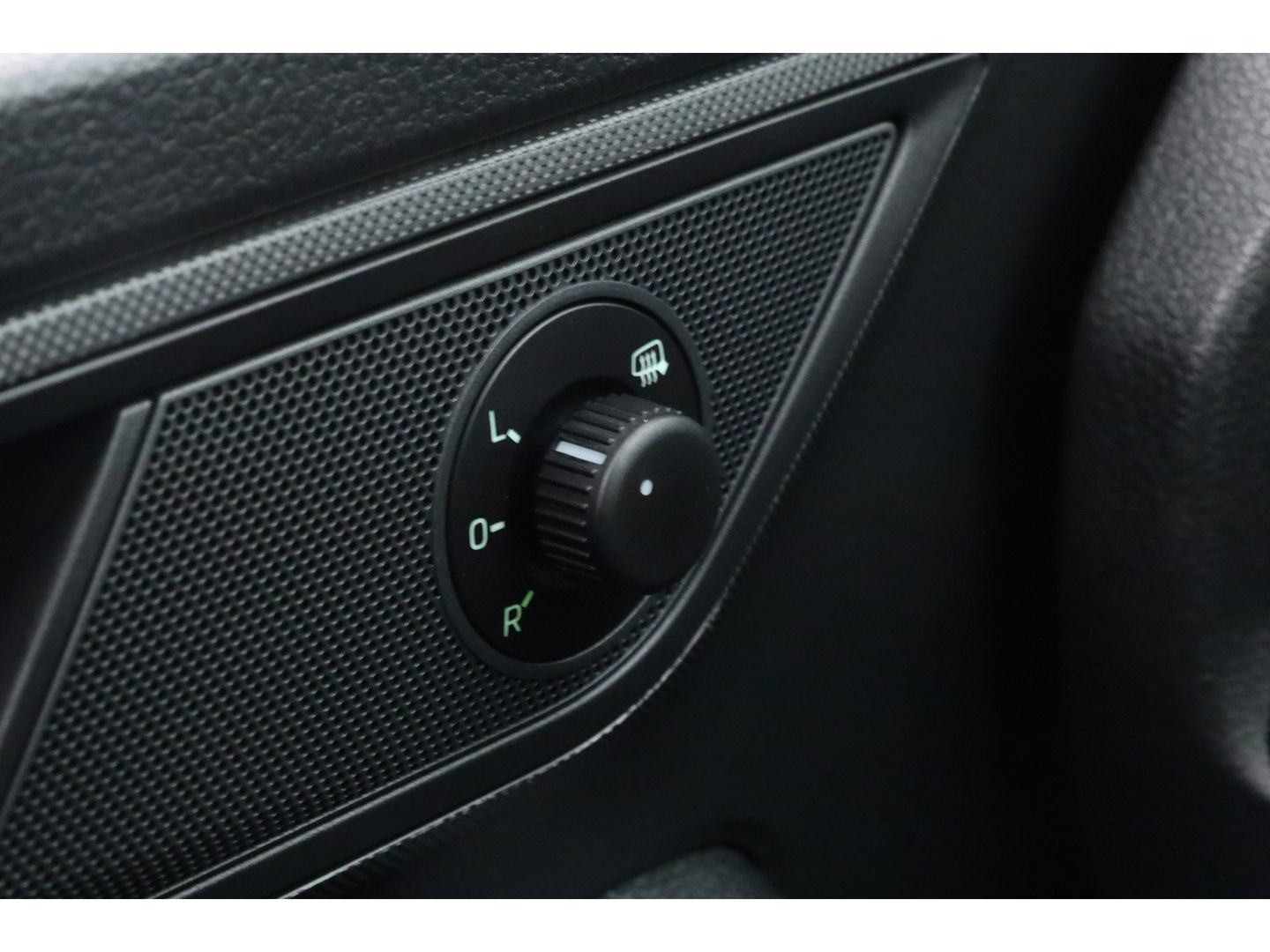 Škoda Fabia Combi 1.0 TSI Business Edition | Apple CarPlay & Android Auto | Stoelverw. | Airco | All Seasons | PDC A