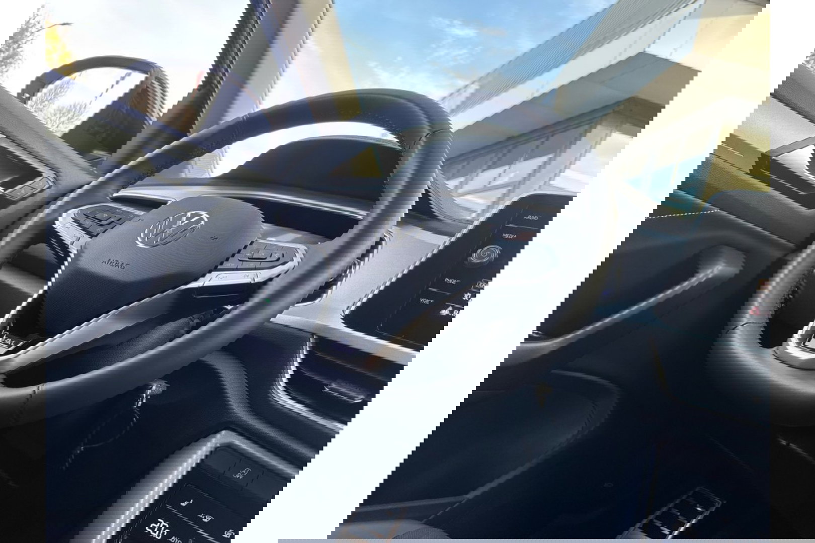 Volkswagen T-Roc 1.0 TSI GOAL EDITION AIRCO NAVI PDC STOELVW.