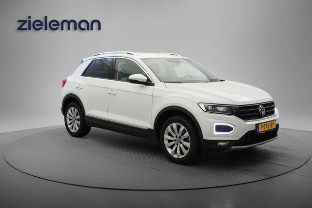 Volkswagen T-Roc - 1.5 TSI Sport - Digitaal Cockpit, Carplay, Cruise, Clima, PDC, Trekhaak, Beats