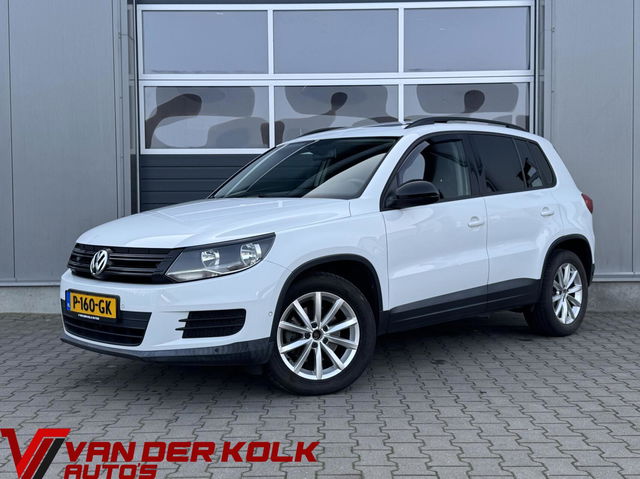 Volkswagen Tiguan - 1.4 TSI Sport&Style Automaat | Panorama | Navigatie | Camera | Climate | Cruise