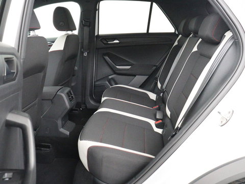 Volkswagen T-Roc 1.5 TSI Sport R Line | Trekhaak | Carplay | Full LED | Navigatie | Virtual Cockpit | Adaptive cruise | Parkeerhulp | 18'' | Climate control | Bluetooth | Getint glas