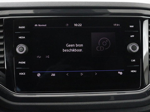 Volkswagen T-Roc 1.5 TSI Sport R Line | Trekhaak | Carplay | Full LED | Navigatie | Virtual Cockpit | Adaptive cruise | Parkeerhulp | 18'' | Climate control | Bluetooth | Getint glas