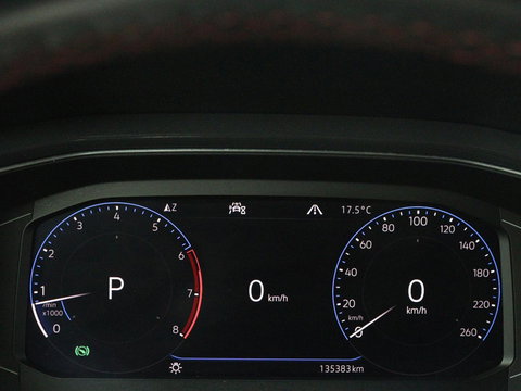 Volkswagen T-Roc 1.5 TSI Sport R Line | Trekhaak | Carplay | Full LED | Navigatie | Virtual Cockpit | Adaptive cruise | Parkeerhulp | 18'' | Climate control | Bluetooth | Getint glas