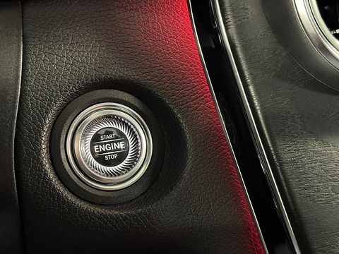 Mercedes-Benz C-Klasse 200 Business Solution AMG Plus Upgrade Edition | Burmester | Panoramadak | Sfeerverlichting | Apple Carplay | Android Auto | Camera | Lane Assist | Dodehoeksensor | LED |