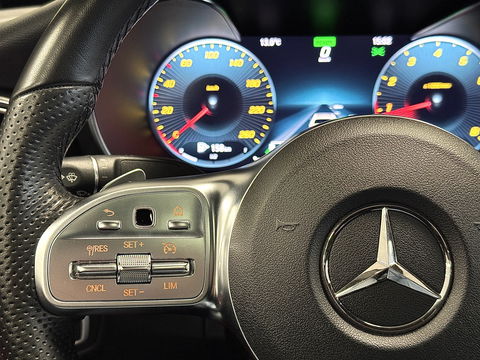 Mercedes-Benz C-Klasse 200 Business Solution AMG Plus Upgrade Edition | Burmester | Panoramadak | Sfeerverlichting | Apple Carplay | Android Auto | Camera | Lane Assist | Dodehoeksensor | LED |