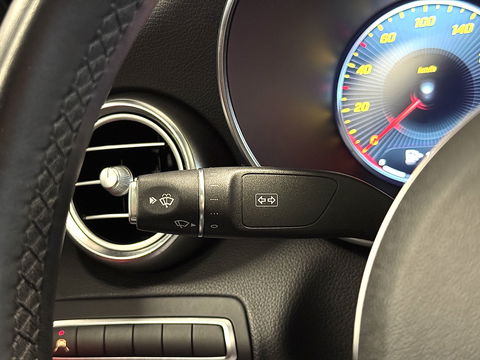 Mercedes-Benz C-Klasse 200 Business Solution AMG Plus Upgrade Edition | Burmester | Panoramadak | Sfeerverlichting | Apple Carplay | Android Auto | Camera | Lane Assist | Dodehoeksensor | LED |