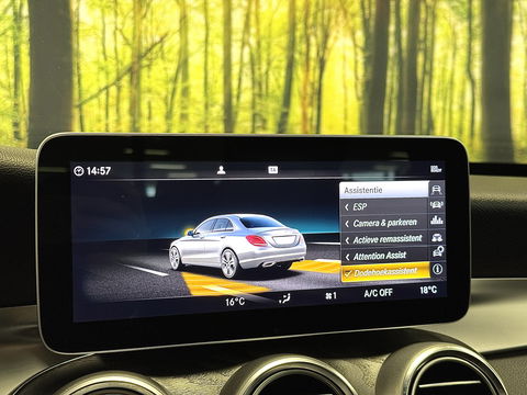 Mercedes-Benz C-Klasse 200 Business Solution AMG Plus Upgrade Edition | Burmester | Panoramadak | Sfeerverlichting | Apple Carplay | Android Auto | Camera | Lane Assist | Dodehoeksensor | LED |