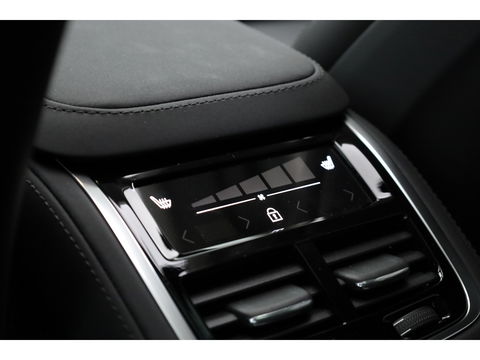 Volvo XC90 2.0 T8 Plug-in hybrid AWD Ultra Dark | Full Option | Luchtvering | B&W  audio | Massage | Pano | HUD | Stoelventilatie | 22'' |