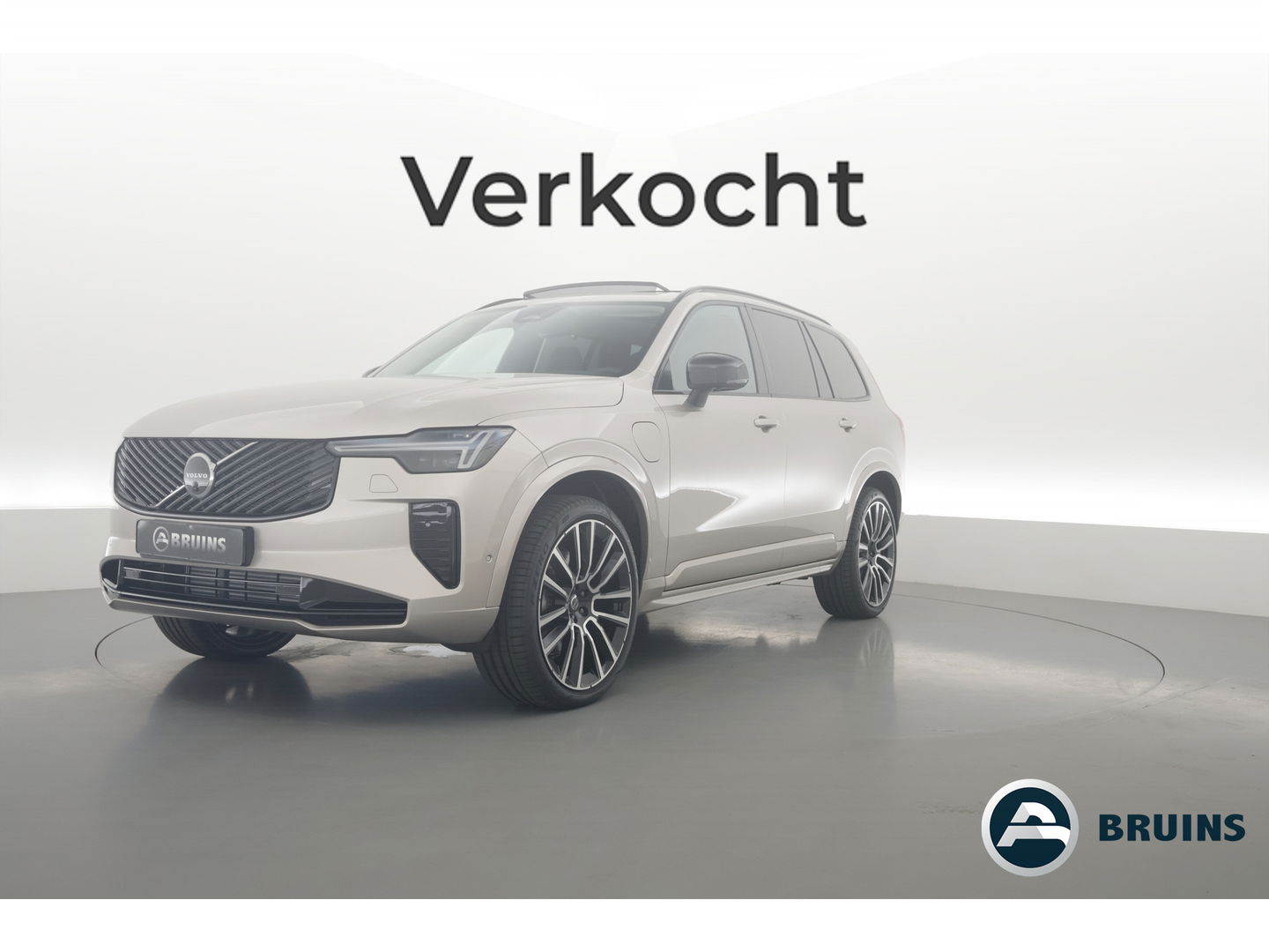 Volvo XC90 2.0 T8 Plug-in hybrid AWD Ultra Dark | Full Option | Luchtvering | B&W  audio | Massage | Pano | HUD | Stoelventilatie | 22'' |