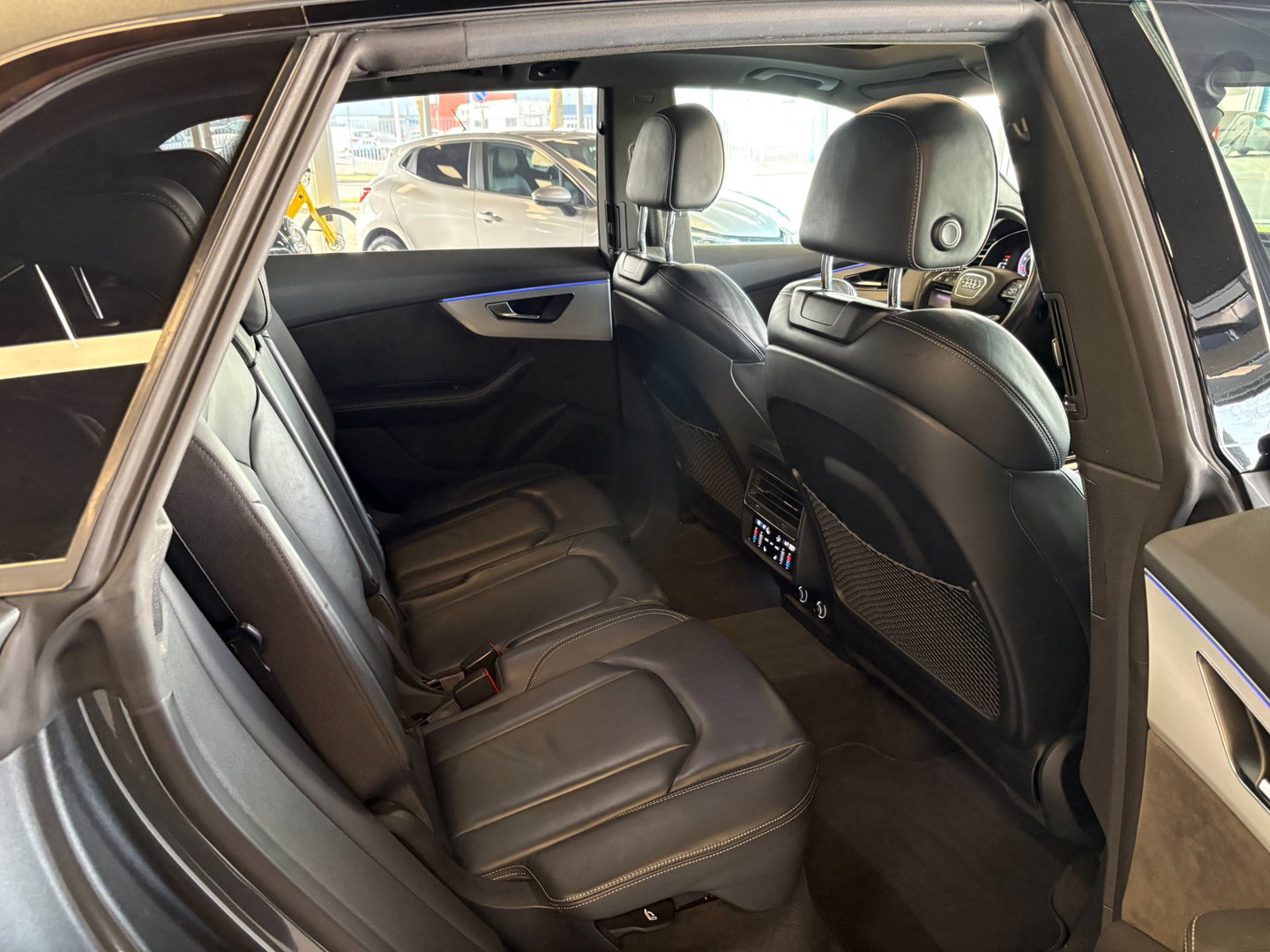 Audi Q8 55 TFSI quattro Pro Line S , Maxton !!