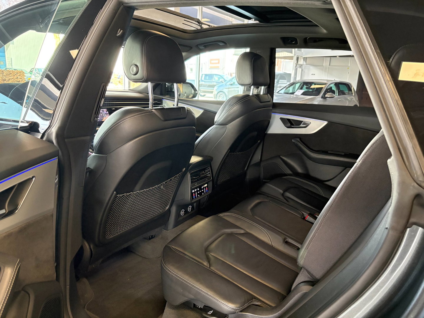 Audi Q8 55 TFSI quattro Pro Line S , Maxton !!