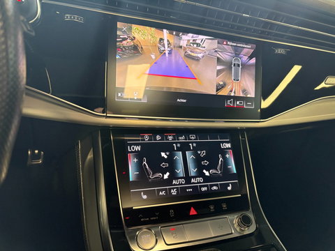 Audi Q8 55 TFSI quattro Pro Line S , Maxton !!