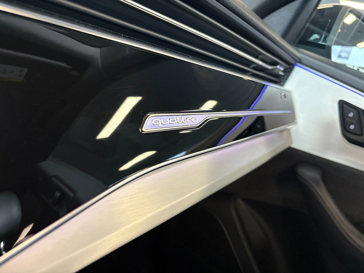 Audi Q8 55 TFSI quattro Pro Line S , Maxton !!