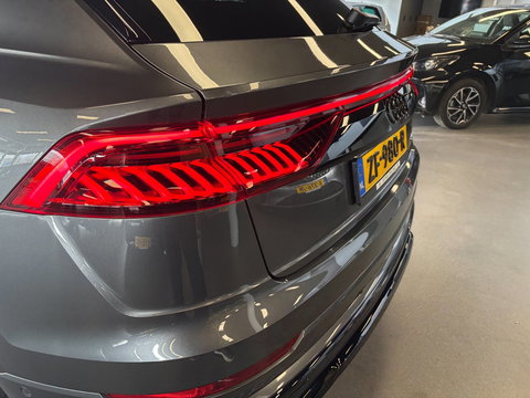Audi Q8 55 TFSI quattro Pro Line S , Maxton !!