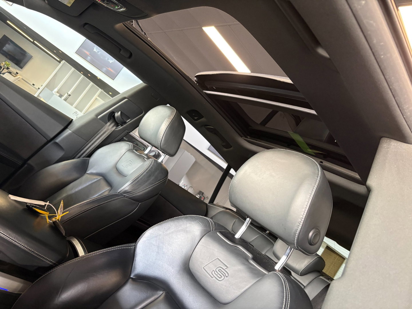 Audi Q8 55 TFSI quattro Pro Line S , Maxton !!