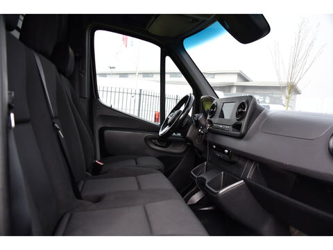 Mercedes-Benz Sprinter 314 2.2 CDI L2H1 AMG Black Edition Adaptieve Cruise, 360 Camera, Carplay, LED, Automaat, Dodehoek, 143pk, Uniek!