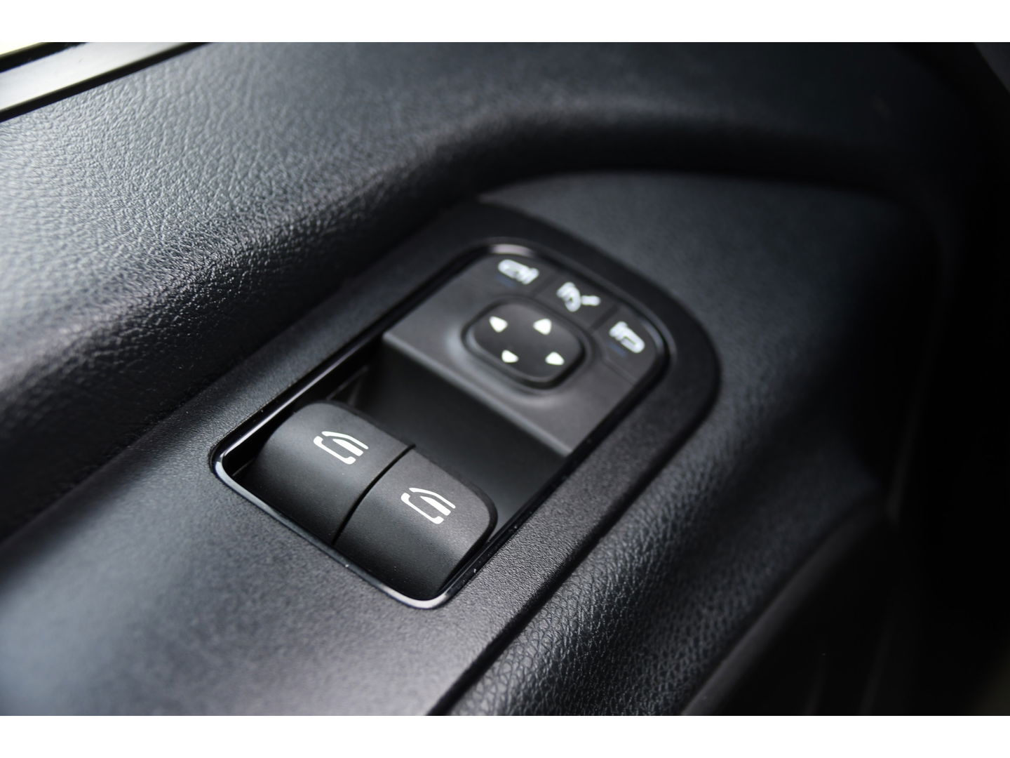 Mercedes-Benz Sprinter 314 2.2 CDI L2H1 AMG Black Edition Adaptieve Cruise, 360 Camera, Carplay, LED, Automaat, Dodehoek, 143pk, Uniek!