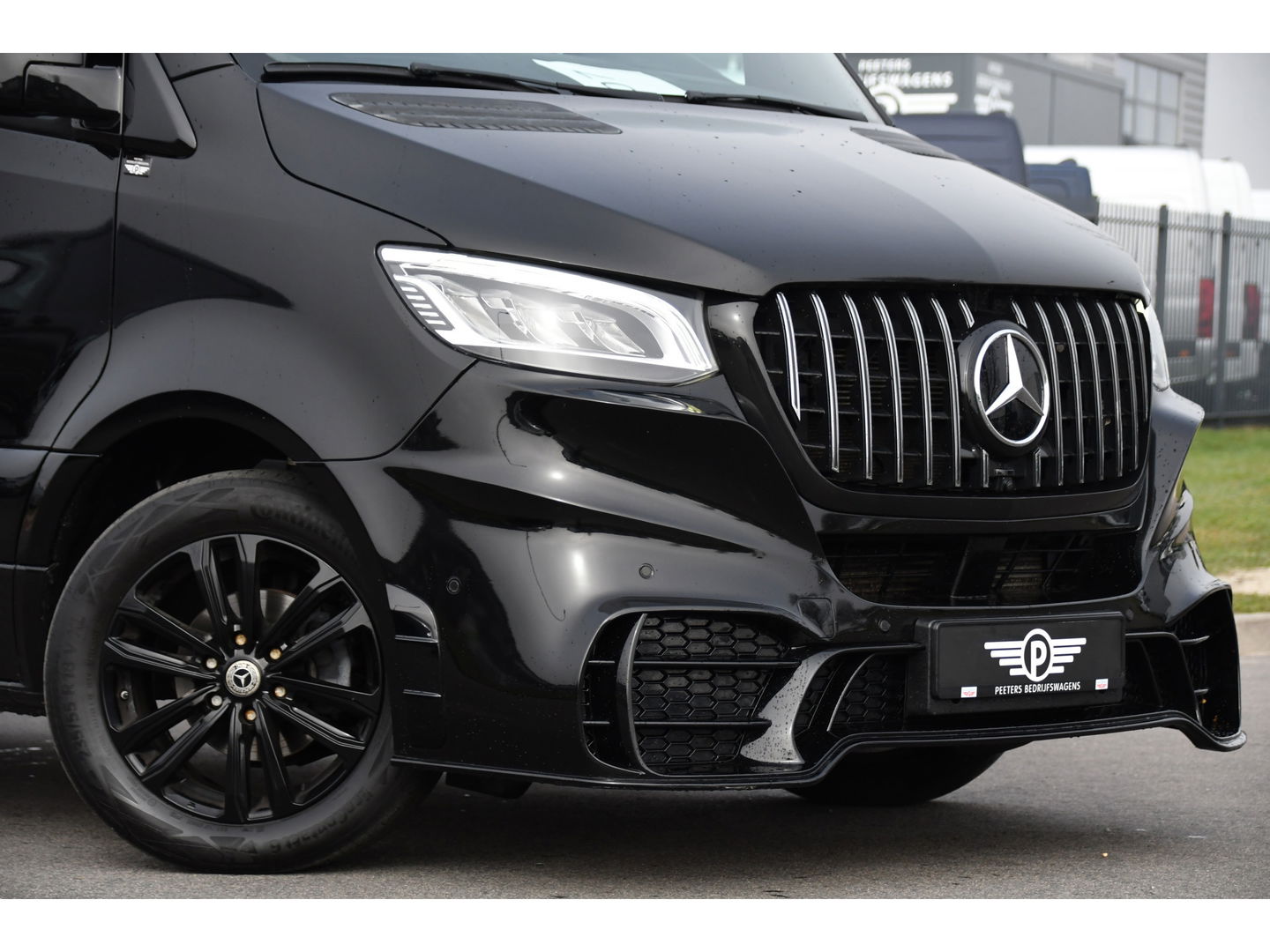 Mercedes-Benz Sprinter 314 2.2 CDI L2H1 AMG Black Edition Adaptieve Cruise, 360 Camera, Carplay, LED, Automaat, Dodehoek, 143pk, Uniek!