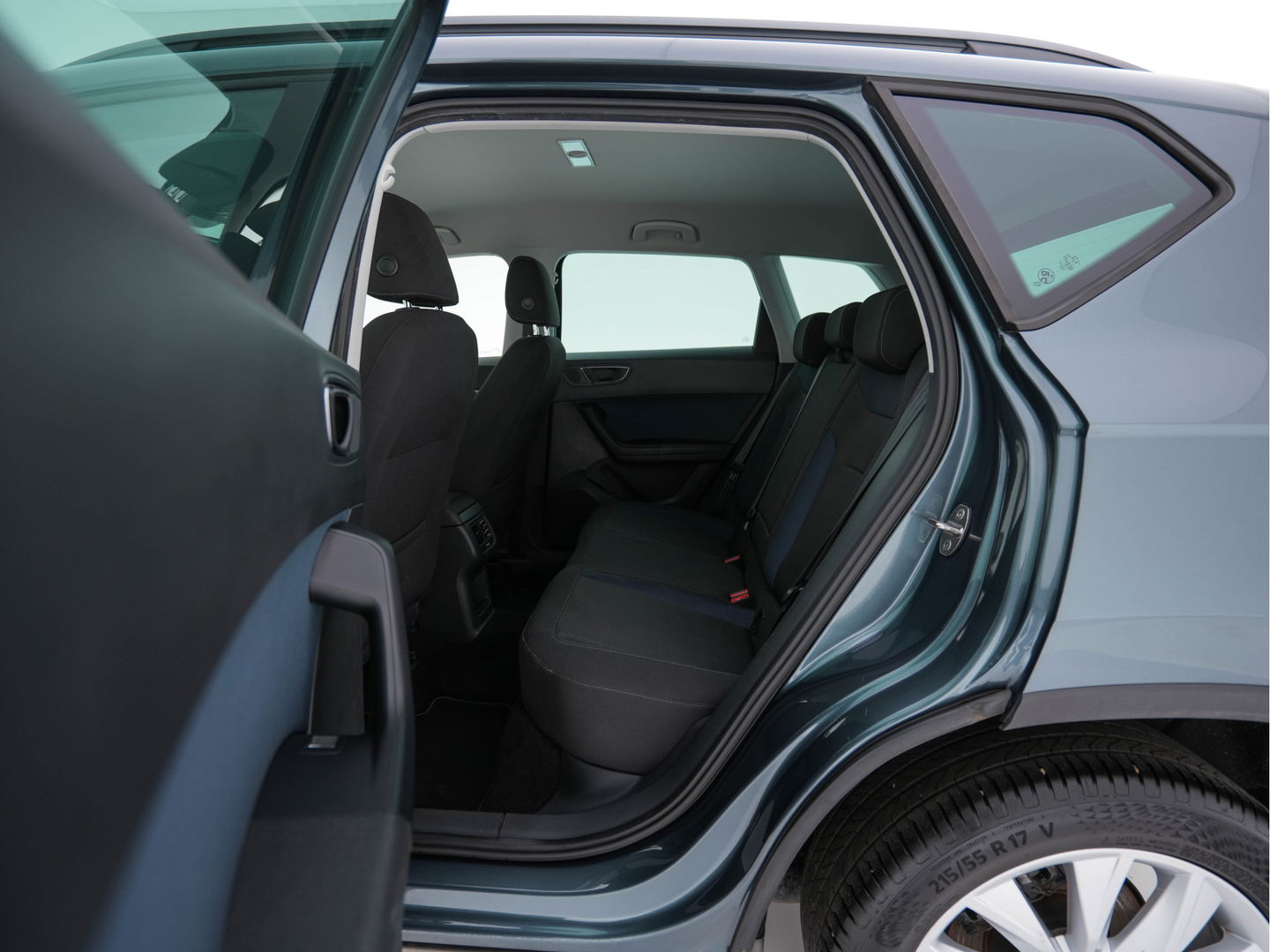 SEAT Ateca 1.0 EcoTSI Style (INCL-BTW) *FULL-LED | NAVI-FULLMAP | CAMERA | DAB+ | COMFORTSEATS |  ECC | PDC | CRUISE | PRIVACY-GLASS | CARPLAY | 17''ALU*