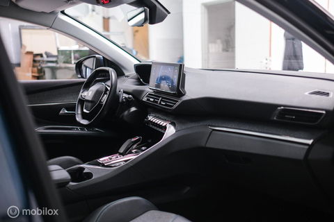Peugeot 3008 1.6 HYbrid 225 pk Allure | Trekhaak | NL auto | Camera | Leder | HUD | rijklaaprijs | All season banden |