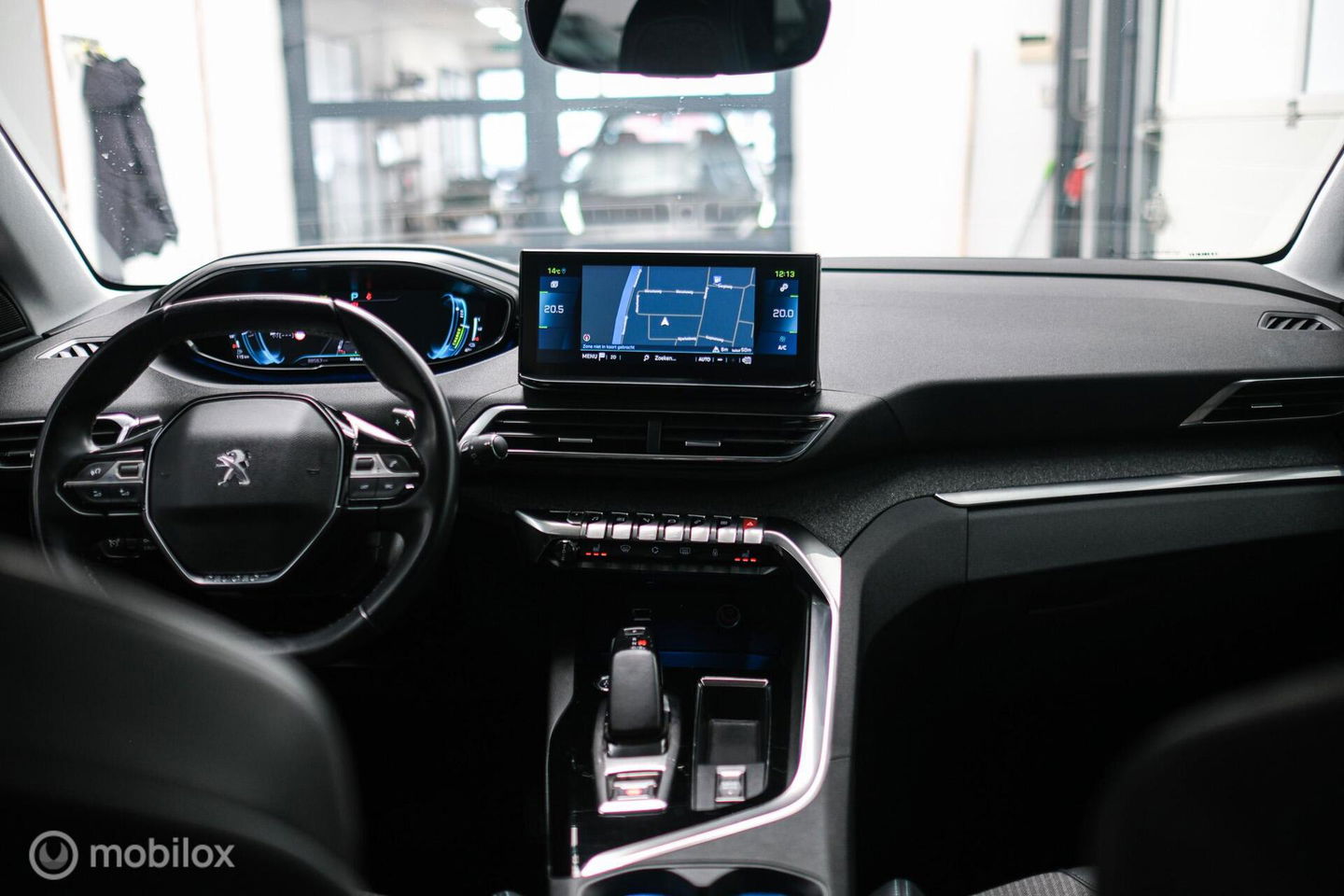 Peugeot 3008 1.6 HYbrid 225 pk Allure | Trekhaak | NL auto | Camera | Leder | HUD | rijklaaprijs | All season banden |