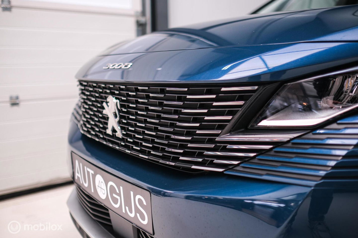 Peugeot 3008 1.6 HYbrid 225 pk Allure | Trekhaak | NL auto | Camera | Leder | HUD | rijklaaprijs | All season banden |