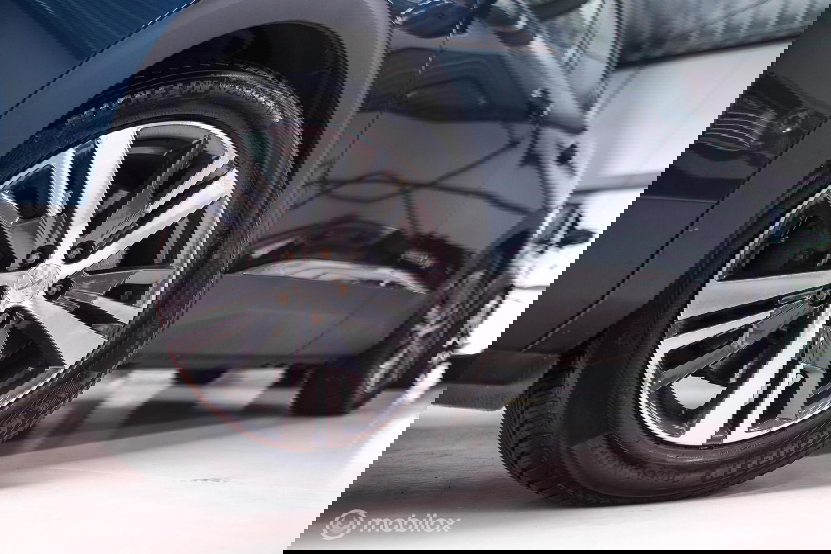 Peugeot 3008 1.6 HYbrid 225 pk Allure | Trekhaak | NL auto | Camera | Leder | HUD | rijklaaprijs | All season banden |