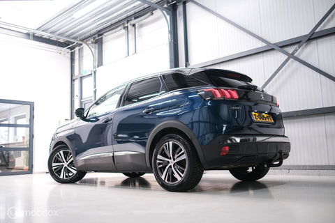 Peugeot 3008 1.6 HYbrid 225 pk Allure | Trekhaak | NL auto | Camera | Leder | HUD | rijklaaprijs | All season banden |