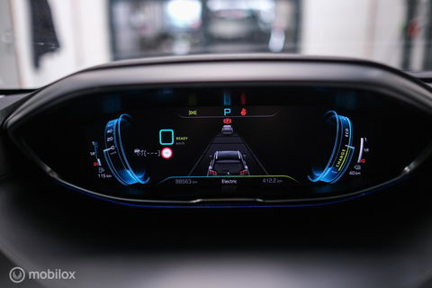 Peugeot 3008 1.6 HYbrid 225 pk Allure | Trekhaak | NL auto | Camera | Leder | HUD | rijklaaprijs | All season banden |