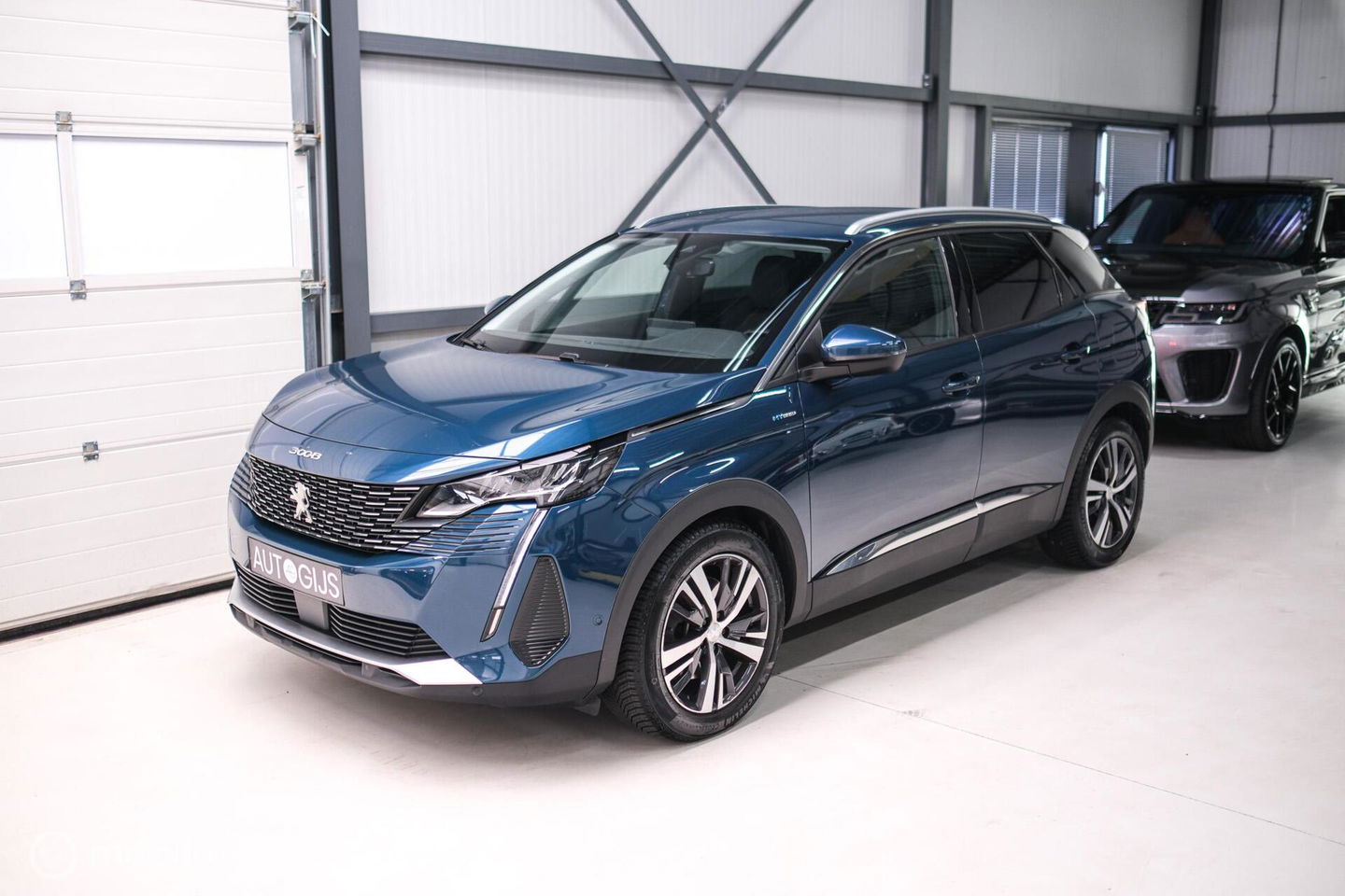 Peugeot 3008 1.6 HYbrid 225 pk Allure | Trekhaak | NL auto | Camera | Leder | HUD | rijklaaprijs | All season banden |