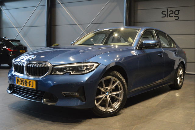 BMW 3 Serie - 318i Edition navi clima cruise led pdc trekhaak 157 pk !!