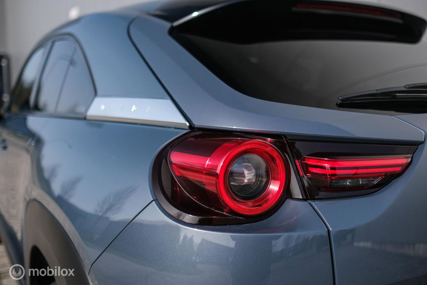 Mazda MX-30 e-SkyActiv 145 Luxury 36 kWh | Trekhaak | Camera | Adaptive | NL auto NAP | rijklaarprijs |