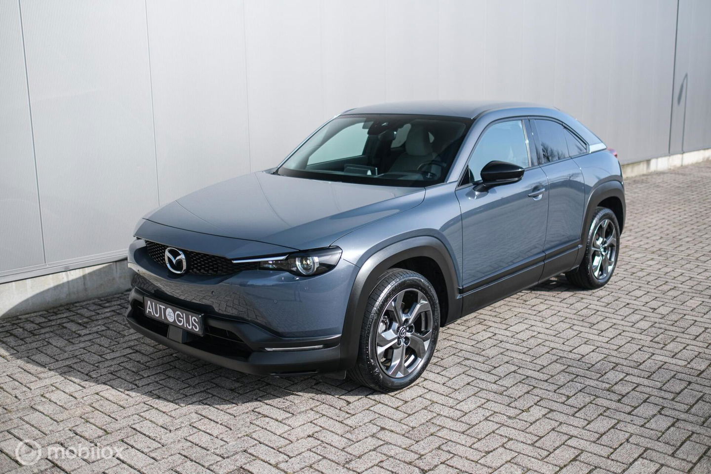 Mazda MX-30 e-SkyActiv 145 Luxury 36 kWh | Trekhaak | Camera | Adaptive | NL auto NAP | rijklaarprijs |