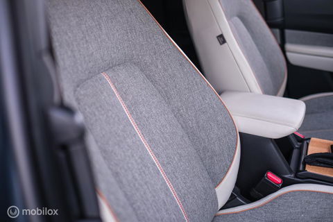 Mazda MX-30 e-SkyActiv 145 Luxury 36 kWh | Trekhaak | Camera | Adaptive | NL auto NAP | rijklaarprijs |