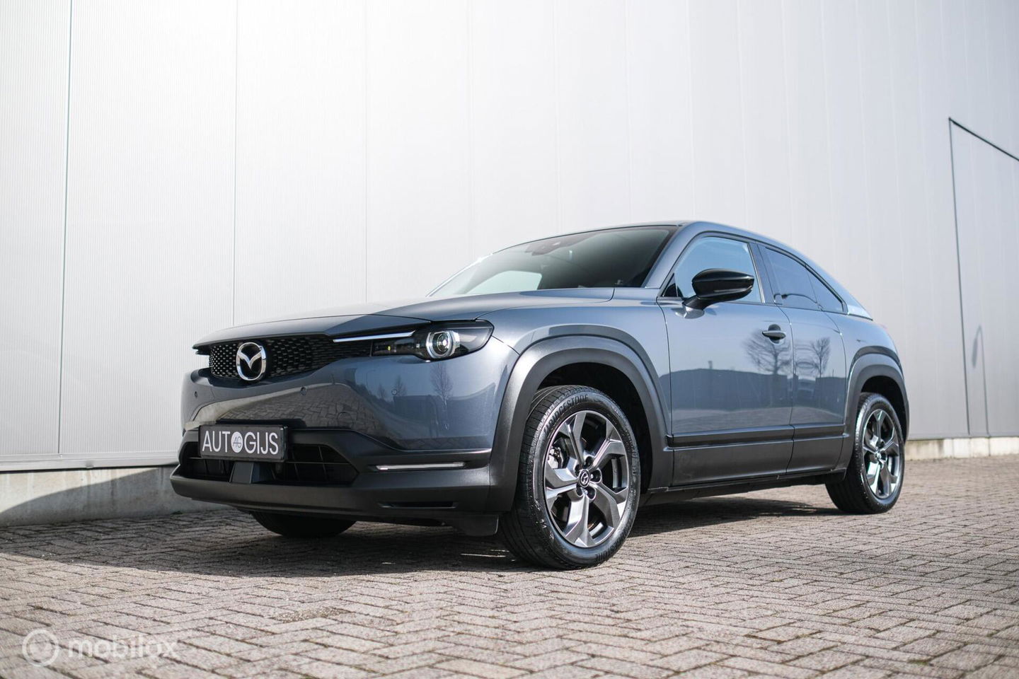 Mazda MX-30 e-SkyActiv 145 Luxury 36 kWh | Trekhaak | Camera | Adaptive | NL auto NAP | rijklaarprijs |