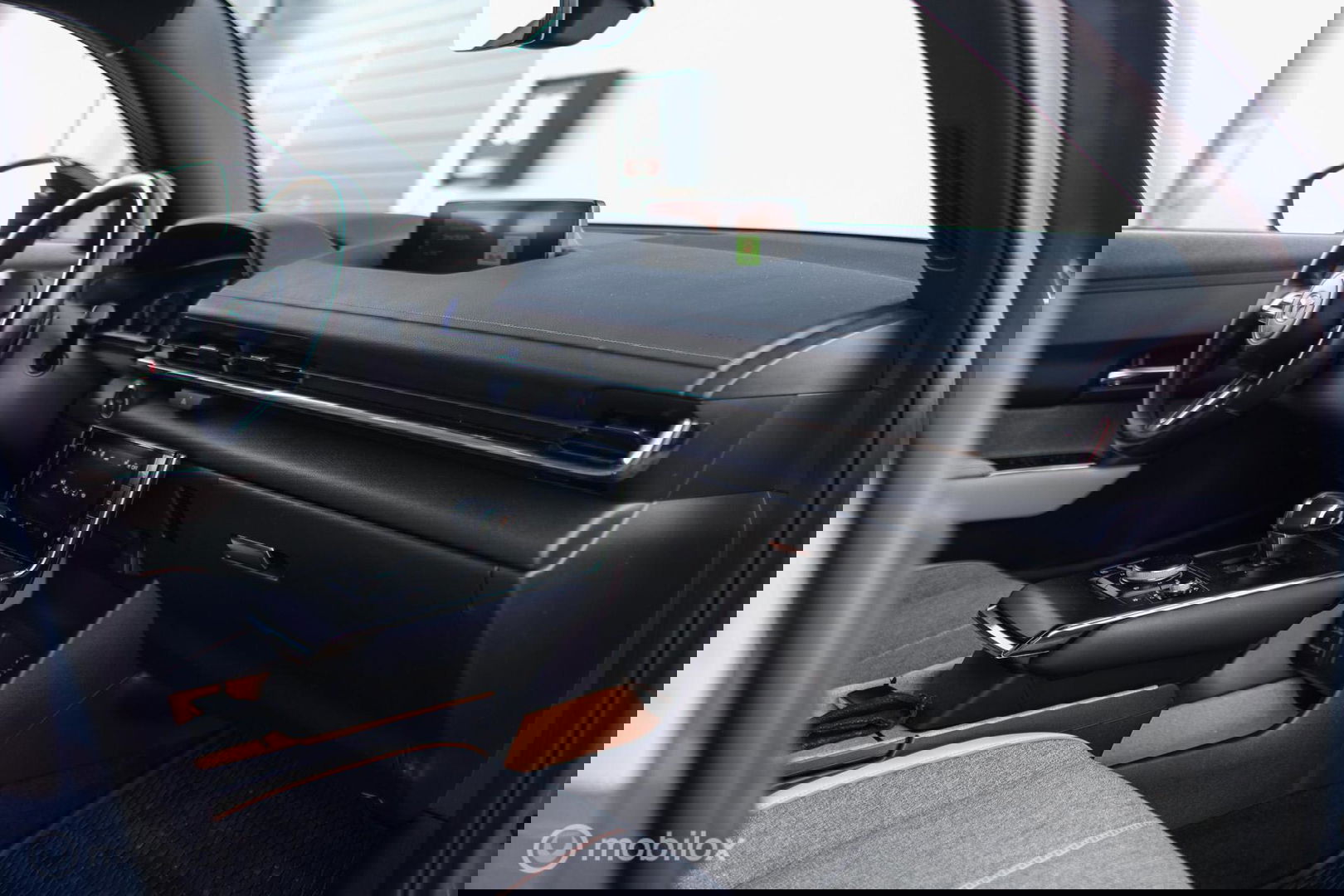 Mazda MX-30 e-SkyActiv 145 Luxury 36 kWh | Trekhaak | Camera | Adaptive | NL auto NAP | rijklaarprijs |