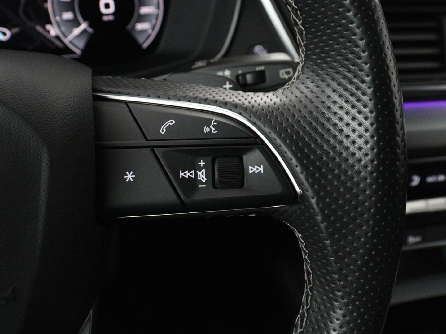 Audi Q5 Sportback 55 TFSIe S edition | Panoramadak | Bang & Olufsen | Stoelverwarming | Adaptive cruise | Luchtvering | Matrix LED | 21'' | Carplay | Half leder | Navigatie | Camera | S Line | PHEV | Plug In