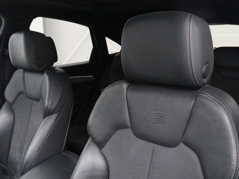 Audi Q5 Sportback 55 TFSIe S edition | Panoramadak | Bang & Olufsen | Stoelverwarming | Adaptive cruise | Luchtvering | Matrix LED | 21'' | Carplay | Half leder | Navigatie | Camera | S Line | PHEV | Plug In