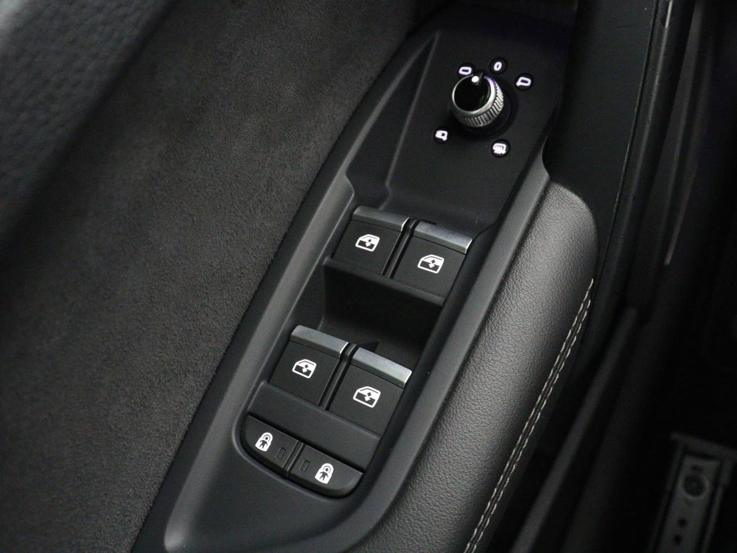 Audi Q5 Sportback 55 TFSIe S edition | Panoramadak | Bang & Olufsen | Stoelverwarming | Adaptive cruise | Luchtvering | Matrix LED | 21'' | Carplay | Half leder | Navigatie | Camera | S Line | PHEV | Plug In