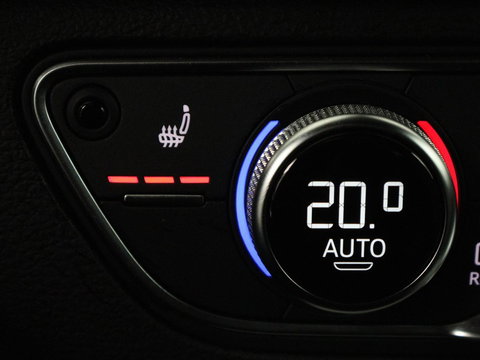 Audi Q5 Sportback 55 TFSIe S edition | Panoramadak | Bang & Olufsen | Stoelverwarming | Adaptive cruise | Luchtvering | Matrix LED | 21'' | Carplay | Half leder | Navigatie | Camera | S Line | PHEV | Plug In