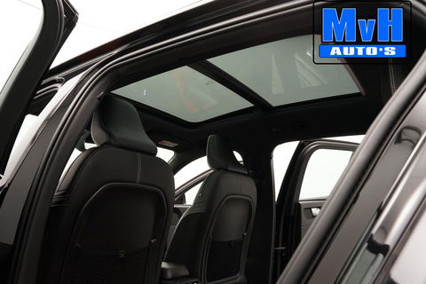 Volvo XC40 1.5 T5 Recharge R-Design|UNIEK!|PANO|STOEL/STUUR.VERW