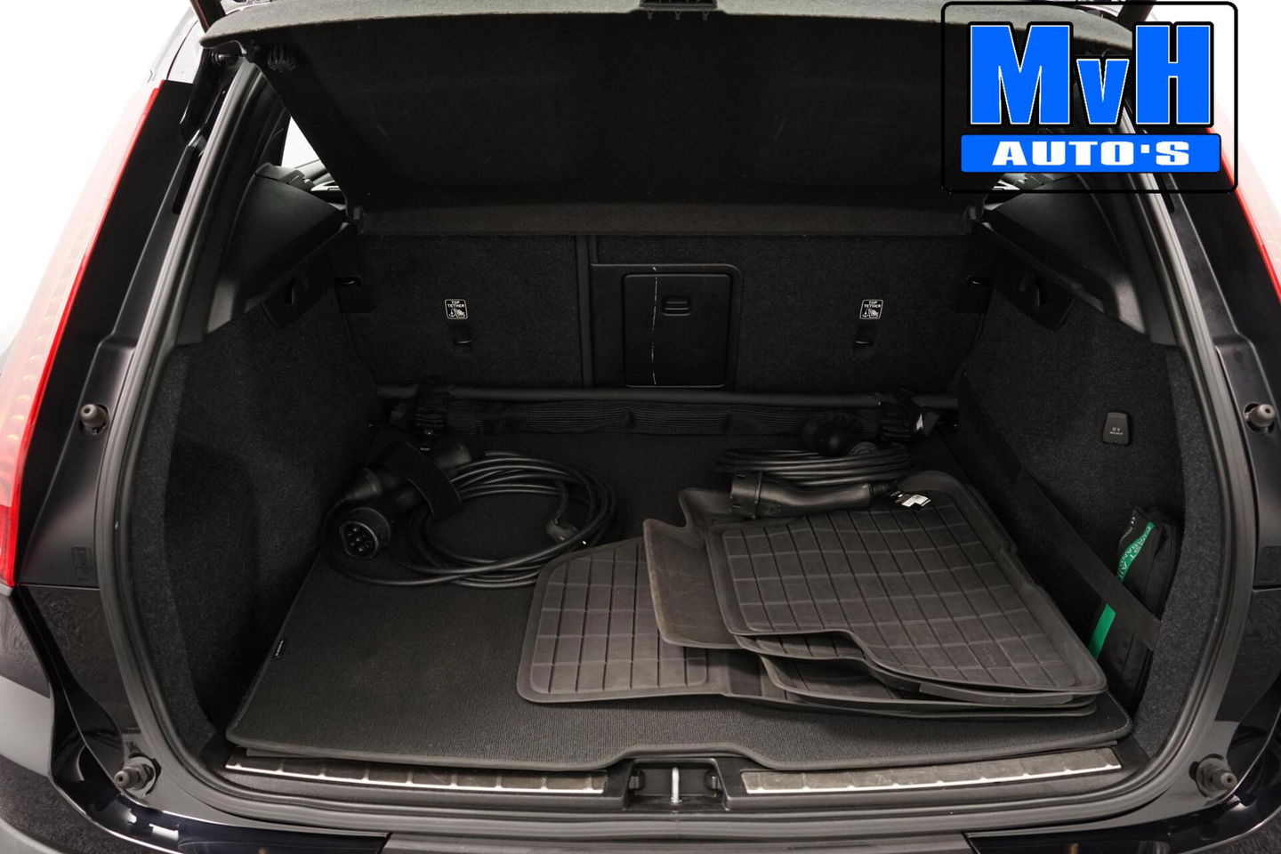 Volvo XC40 1.5 T5 Recharge R-Design|UNIEK!|PANO|STOEL/STUUR.VERW